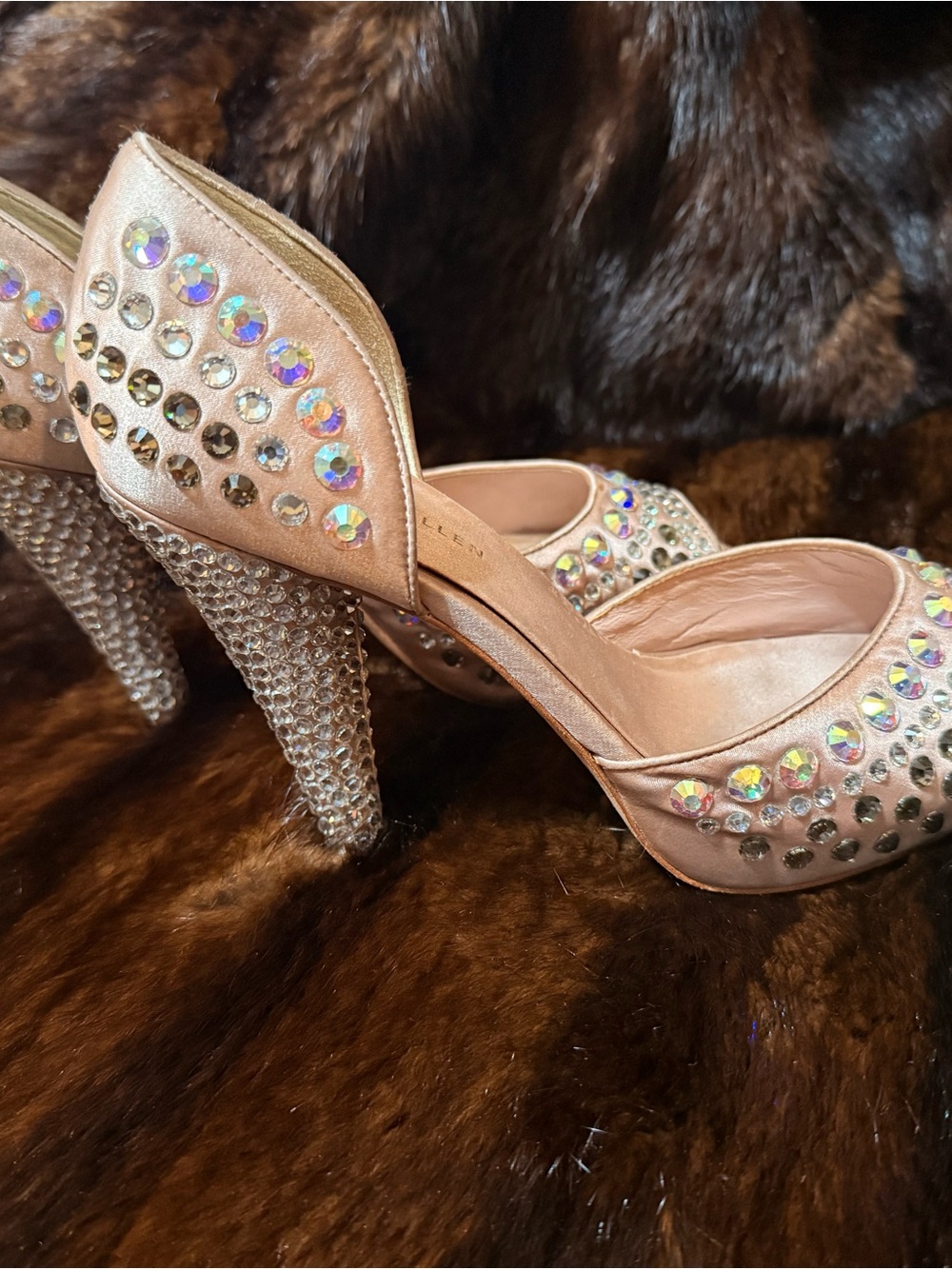 Karen Millen Nude/Pink Satin Swarovski Crystal Peep-Toe Heels GORGEOUS!!